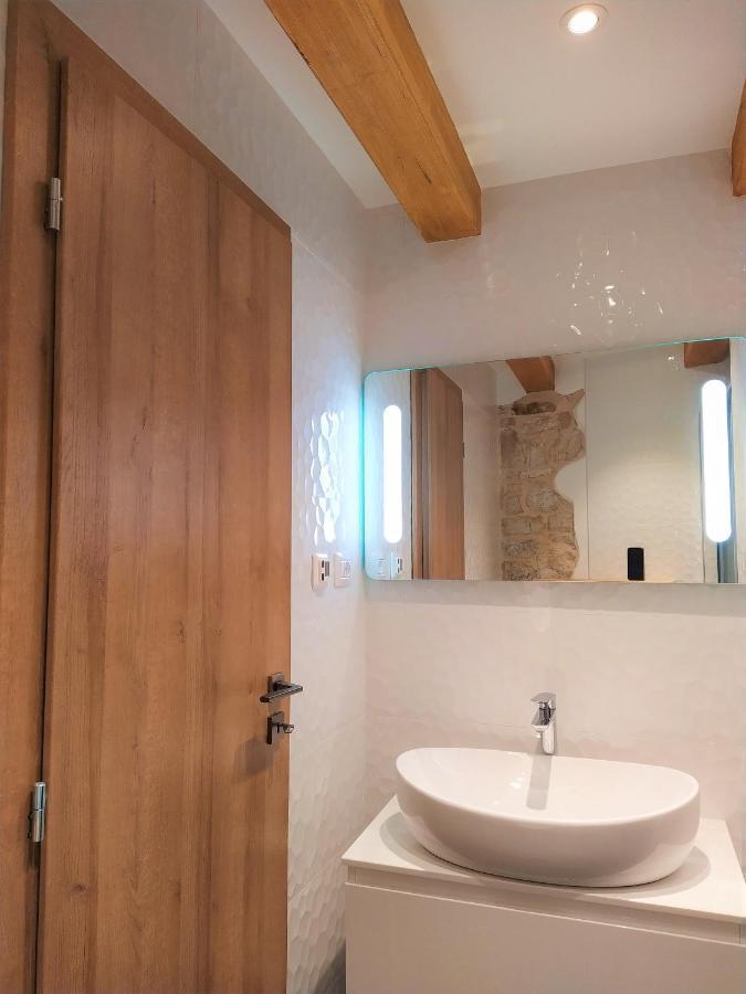 Luxury Apartment - Old Soul With A New Heart Крес Екстериор снимка